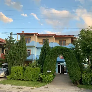 https://hotel-deni.albaniahotels.org