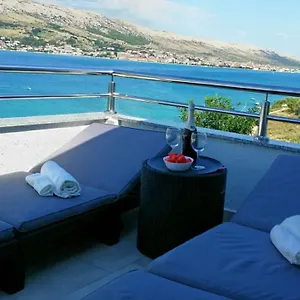 solaria-apartments.hotelinzadar.com/